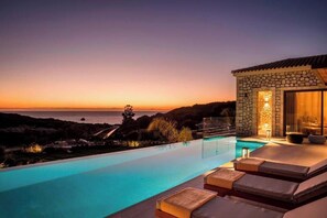 Pool - Deluxe Villa (Kefalonia)