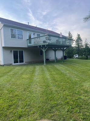 Exterior - Experience luxury shopping paradise! 4-Bedroom Home & 7 mins to Woodbury Commons (Monroe)