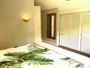 2 chambres, bureau, fer et planche à repasser, Wi-Fi gratuit