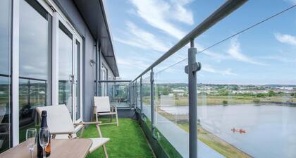 Skyline Duplex Penthouse - 3 Bedroom - Llanelli
