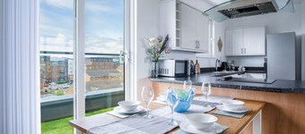 Skyline Duplex Penthouse - 3 Bedroom - Llanelli