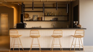 Bar ved bassenget