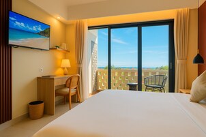 Superior Double or Twin Room, Ocean View | Premium bedding, minibar, in-room safe, desk