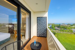 Habitación superior con 1 cama doble o 2 individuales, vistas al mar | Vistas al mar