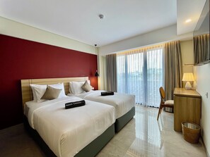 Premium bedding, minibar, in-room safe, desk
