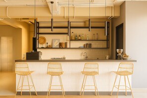 Poolside bar - Anaya Hotel Canggu (Canggu)