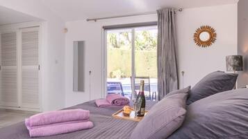 Villa | 4 bedrooms, Internet