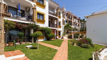 2 habitaciones y acceso a internet