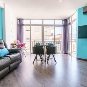 Apartemen | 2 kamar tidur dan internet