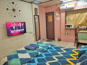 1 bedroom, desk, iron/ironing board, free WiFi