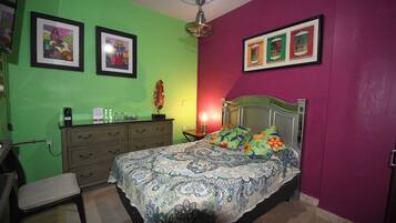 Dobbeltrom – standard | Safe på rommet og wi-fi (inkludert)