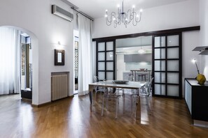 Living area - Agata Apartment with Balcony by Wonderful Italy (Catania)