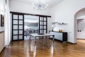 Living area - Agata Apartment with Balcony by Wonderful Italy (Catania)