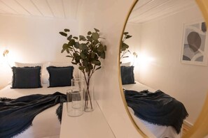 1 slaapkamer, een strijkplank/strijkijzer, internet, beddengoed