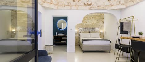 Apartment | Living area | 35-inch TV with digital channels