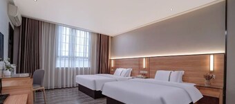 Huajing Hotel(Yulin Miaoyuan)