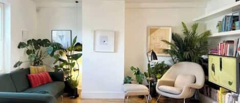 TV, stereo, offices