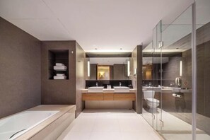 Tempat tidur bayi