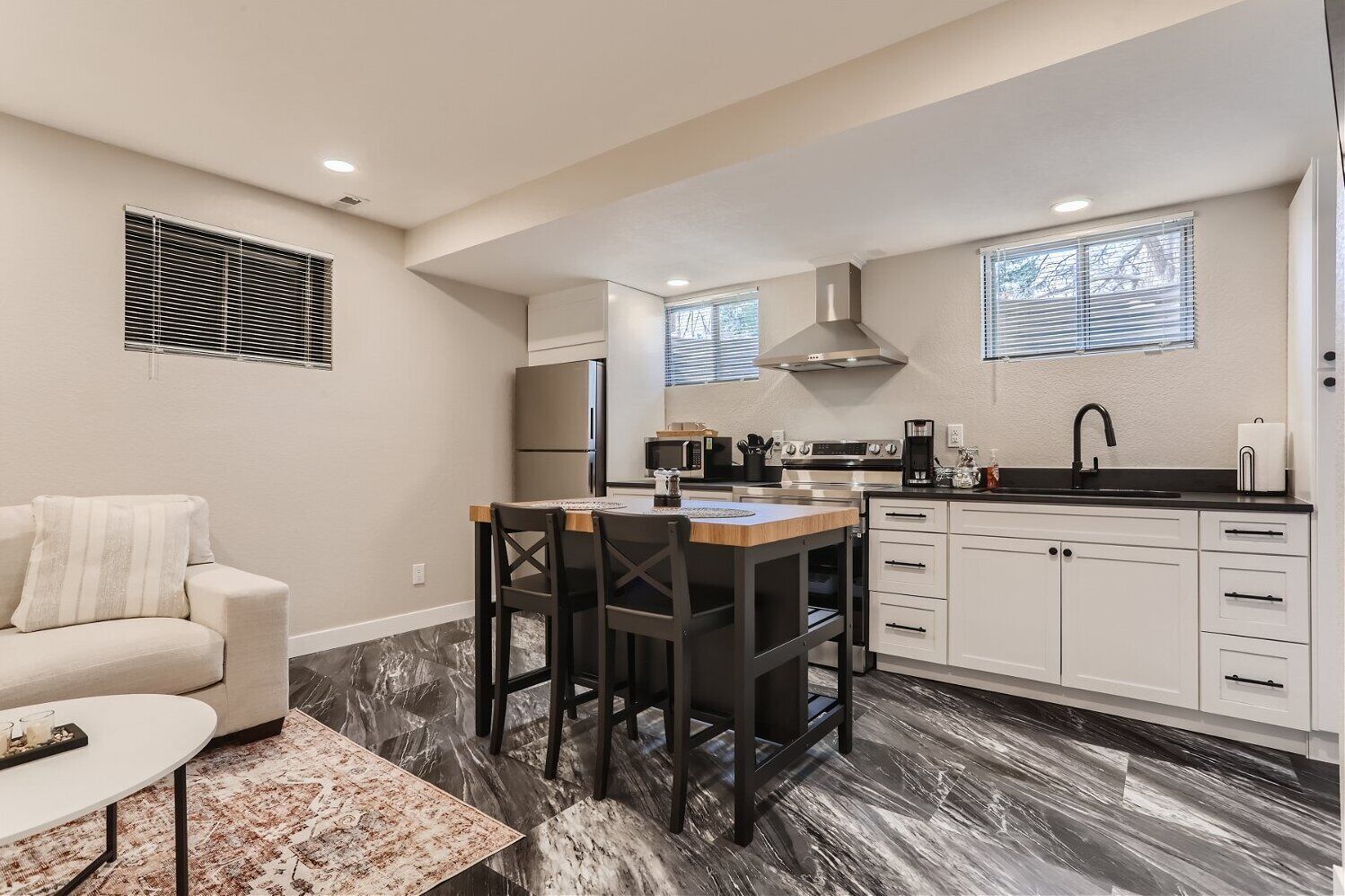 Chic, Modern and Cozy Basement with Garage