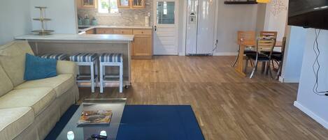 Smart TV, reproductor de DVD y estéreo