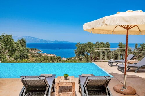 Villa Kalomiras by Villa Plus