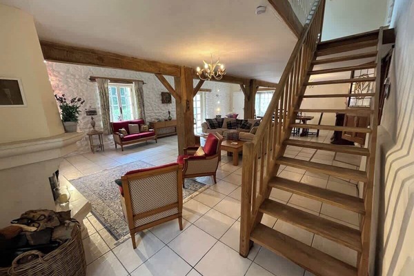 Televisie en een open haard