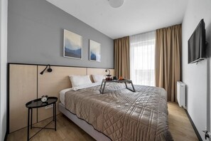 1 soverom, skrivebord, strykejern/-brett og wi-fi (inkludert)