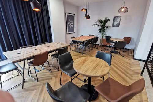 Coin salon dans le hall