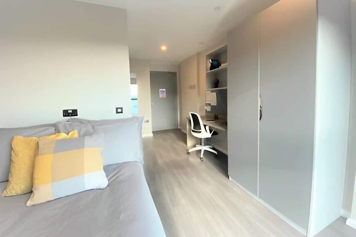 Appartement, 3 chambres, non-fumeur | Rideaux d’obscurcissement, accès au Wi-Fi (inclus), literie fournie