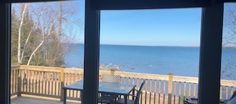 Havilland Bay Cottage on Beautiful Lake Superior