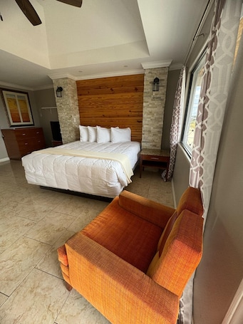 Basic Room. MG INN & SUITES