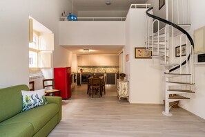 Apartamento | Área de estar | TV 35 polegadas com canais digitais