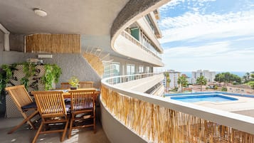 Apartamento con Vistas al Mar Benalmádena #5 | Terraza o patio