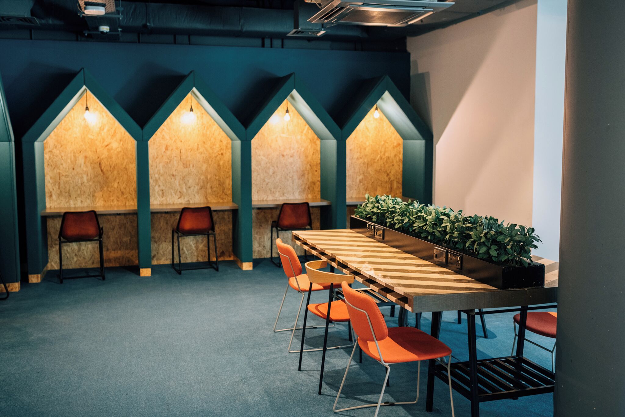 Meeting facility