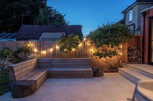 Pass the Keys | Modern 5-Bedroom Luxury Home in Watford | Close to Harry Potter Studios | FREE Parking