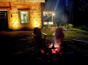 المنطقة المحيطة بالمنشأة