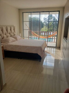 2 bedrooms, desk, free WiFi, bed sheets