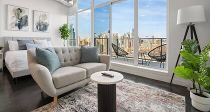 Studio Just Steps from Stampede Park: Luxury Living