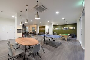 Spielezimmer