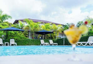 Pool - Room in Exclusive Villa: Caribbean Experience
(Samaná)