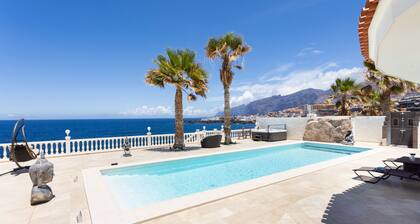Atlantic Dream with pool and jacuzzi Only Adults