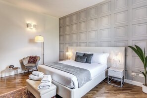 1 bedroom, free WiFi, bed sheets, wheelchair access - DELUXE Suite, stunning view of the Tiber River. Top floor with elevator (Roma)