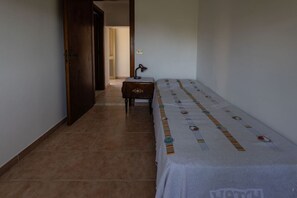 2 dormitoris, planxa i posts de planxar i wifi 