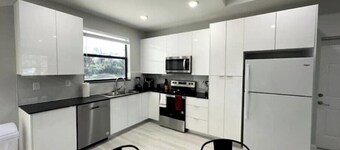 Perfect Retreat: 141G Business/Pleasure Deal