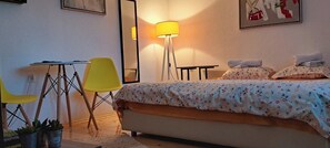 1 bedroom, iron/ironing board, WiFi, bed sheets - Skopje- Sweet Home (Skopje)