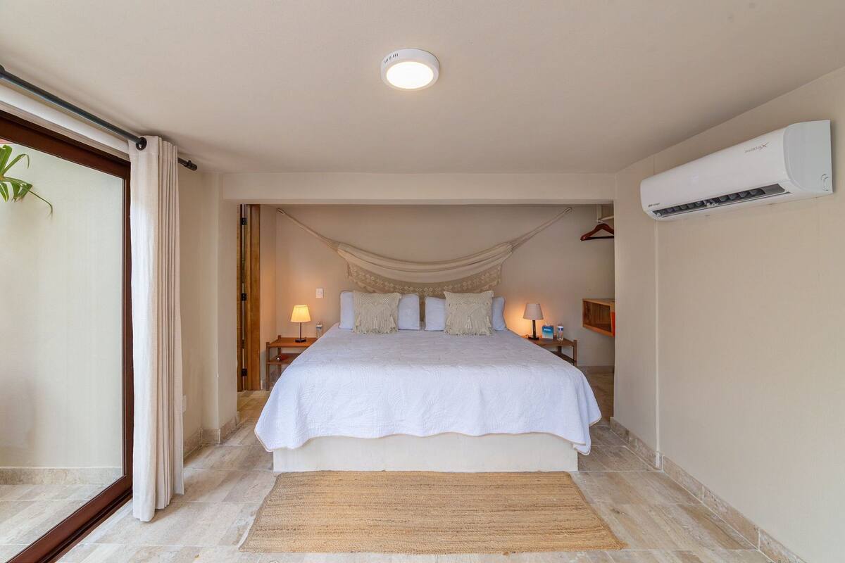 Romantic Apartment | Premium bedding, in-room safe, blackout drapes, iron/ironing board