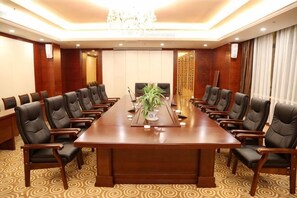 Unclassified image, 3 of 59, button - Jiangang Hotel (Qianshan)