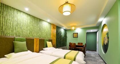 Shizhushanse Theme Garden Hotel