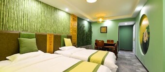 Shizhushanse Theme Garden Hotel