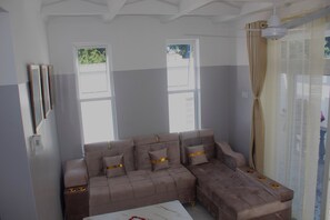Smart TV, books - Cozy 1-bedroom apartment in enchanting Kilifi with WiFi (Kilifi)